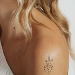 Tatouages Medium | Tatouages Medium^PAUL HEWITT Flower Heart Tattoo