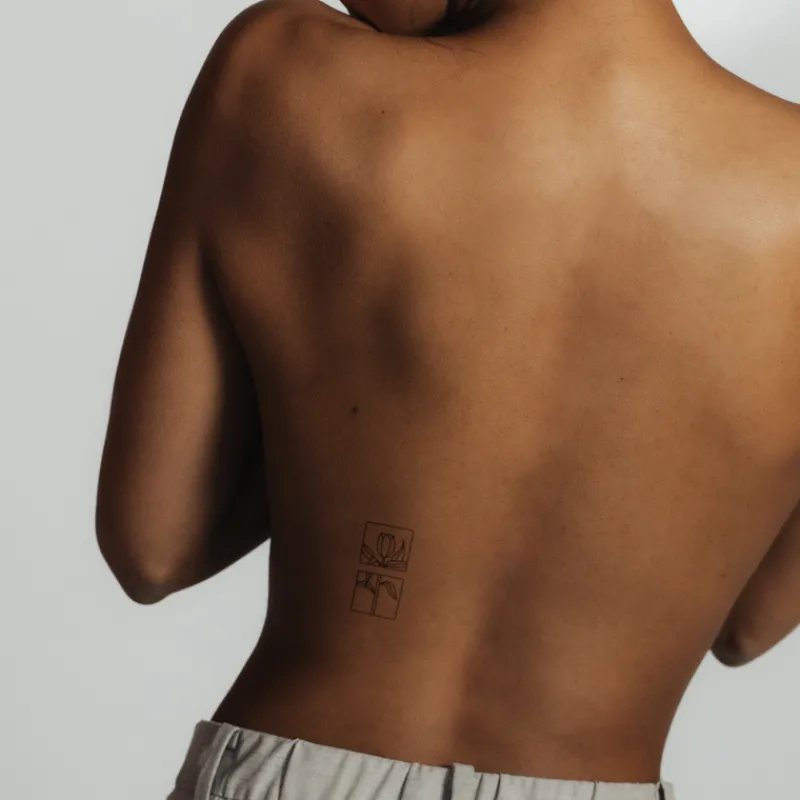 Tatouages Medium | Tatouages Medium^PAUL HEWITT Flower Tattoo