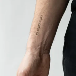 Tatouages Medium | Tatouages Medium^PAUL HEWITT Men's FRIESENJUNG Tattoo