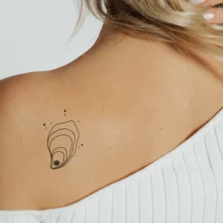 Tatouages Medium | Tatouages Medium^PAUL HEWITT Shell Tattoo