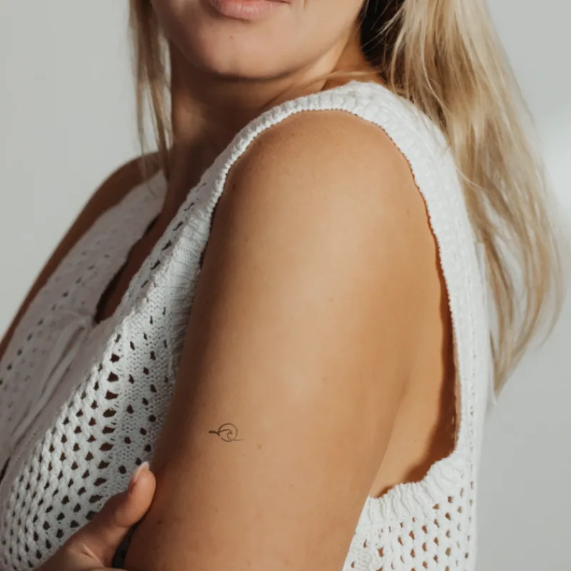 Tatouages Petit | Tatouages Petit^PAUL HEWITT Wave & Moon Tatto